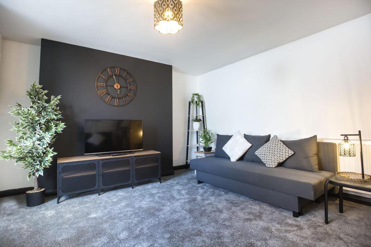 The Basement Apartment Exeter Bagian luar foto